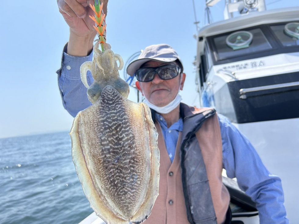 第十一忠栄丸コウイカ釣り!