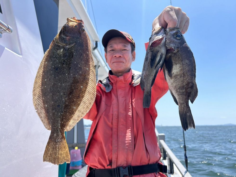 活きウタセエビでヒラメ、大メバル!