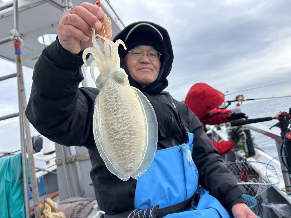 第十一忠栄丸ジャンボ船でゆったり釣行!