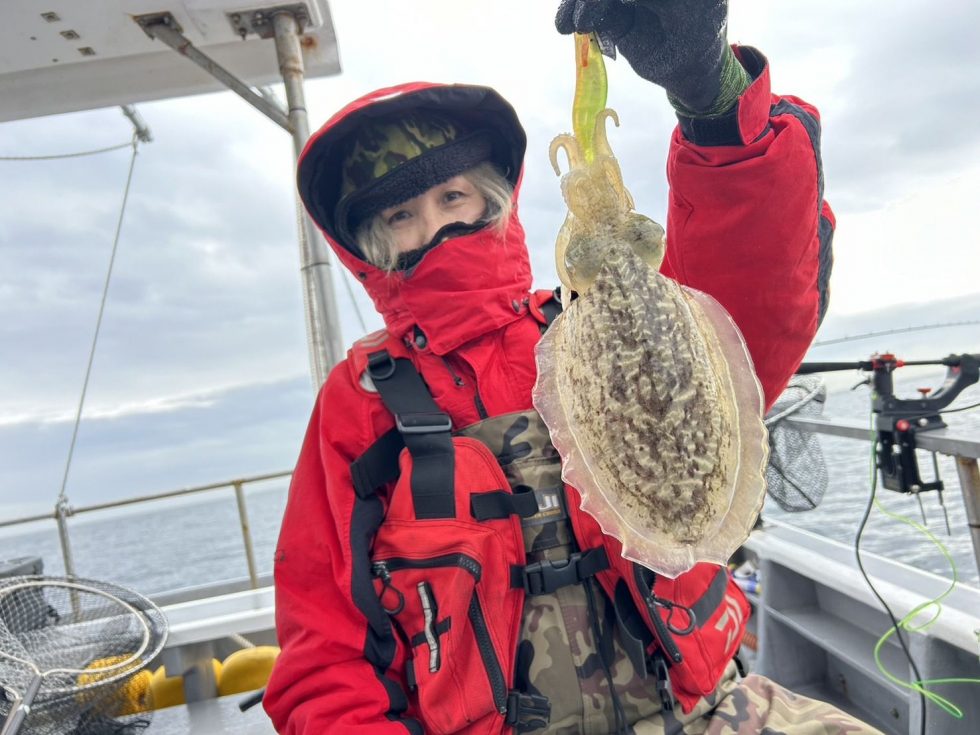 忠栄丸恒例コウイカ釣りへ!