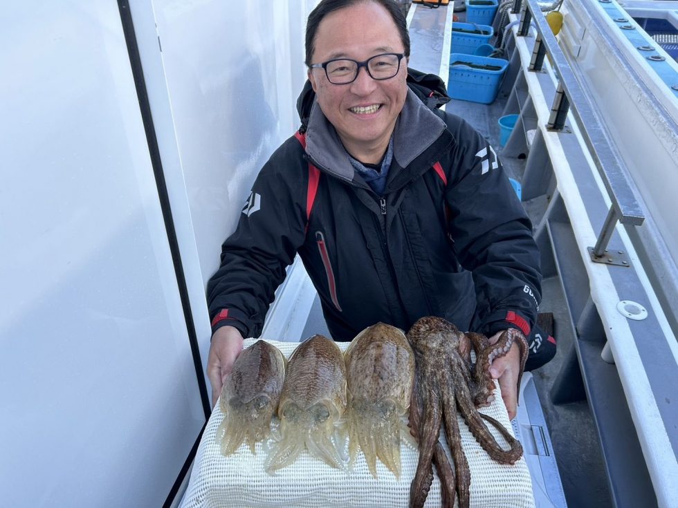 コウイカ、マダコで正月用にバッチリ！