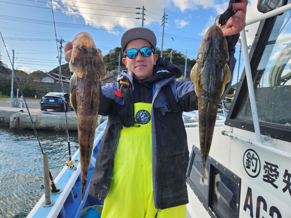 明日(金)泳がせ釣り出船、コウイカ釣り出船、どちらも空き多数