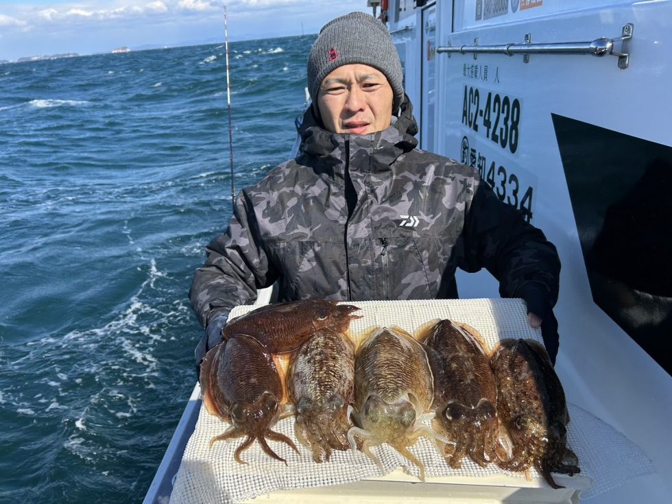 2隻分乗ゆったり釣行でした