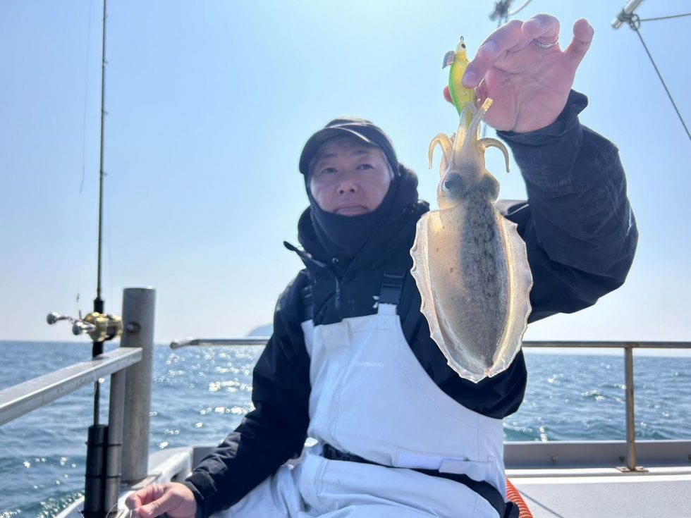 明日(金)かなり空きあります、朝の飛び入りもOK