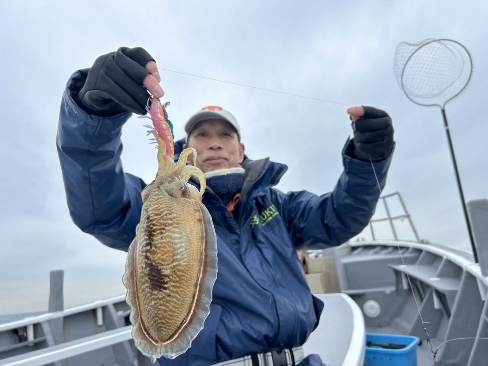 明日(土)も予約お待ちしてます！