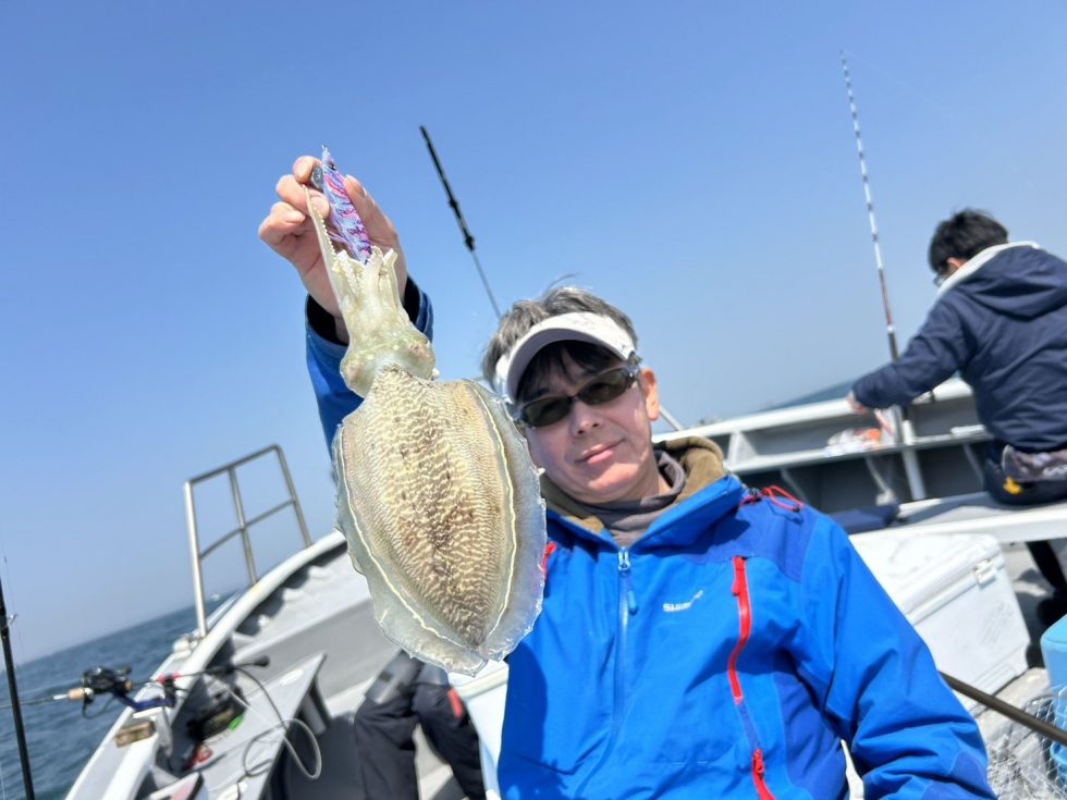 明日もコウイカ空き多数です！予約受付中！