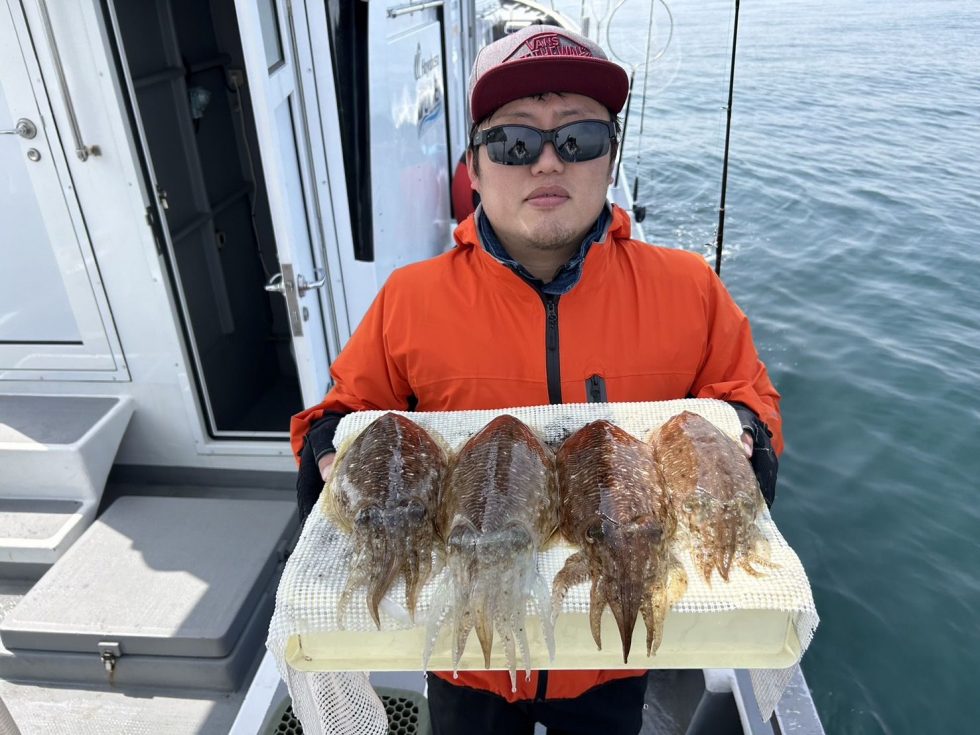明日(水)もコウイカ釣り２隻に分乗します。
