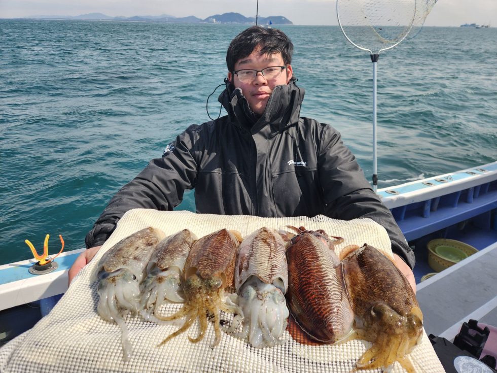 ２隻分乗で超ゆったり釣行