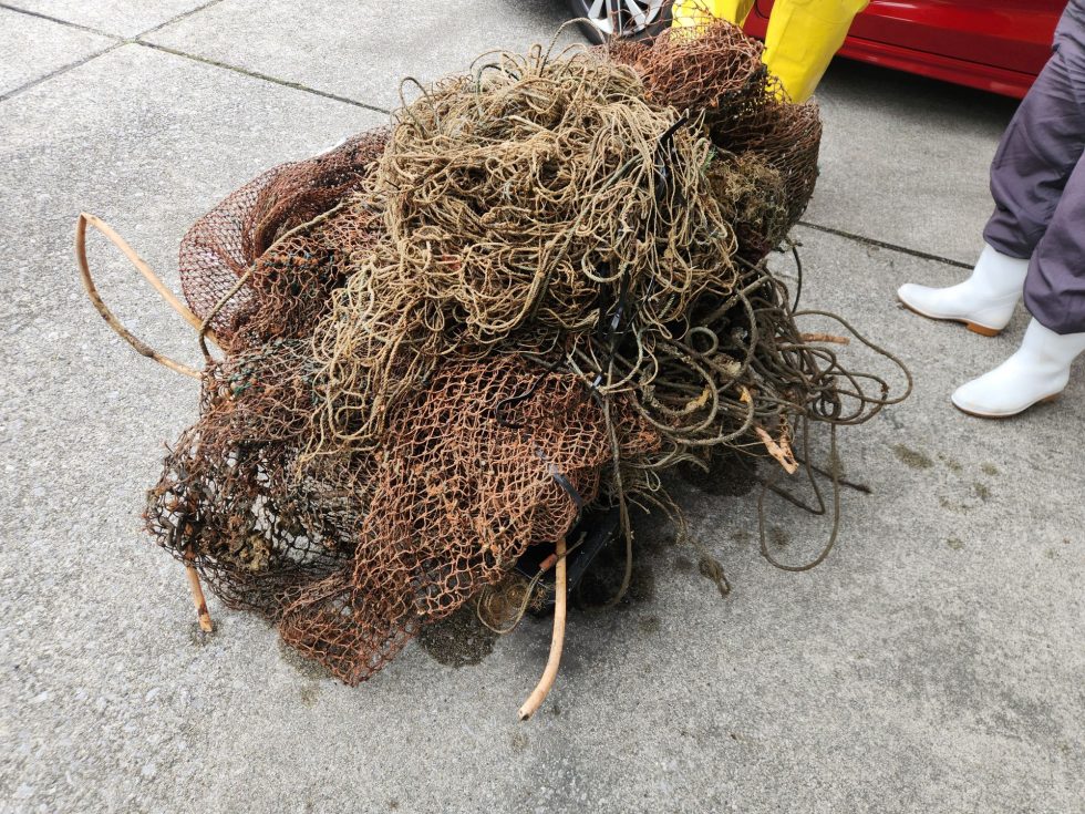 たくさん海底のゴミを拾いましたよ。