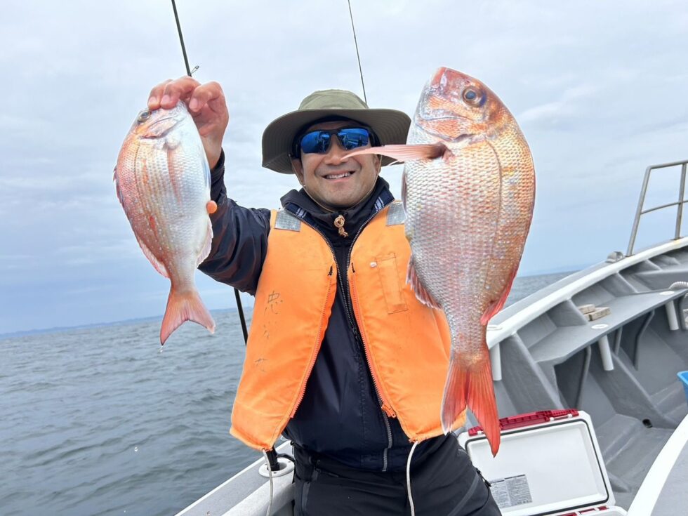 大山沖ジャンボイサキ釣り、一つテンヤ真鯛釣り、予約受付中!