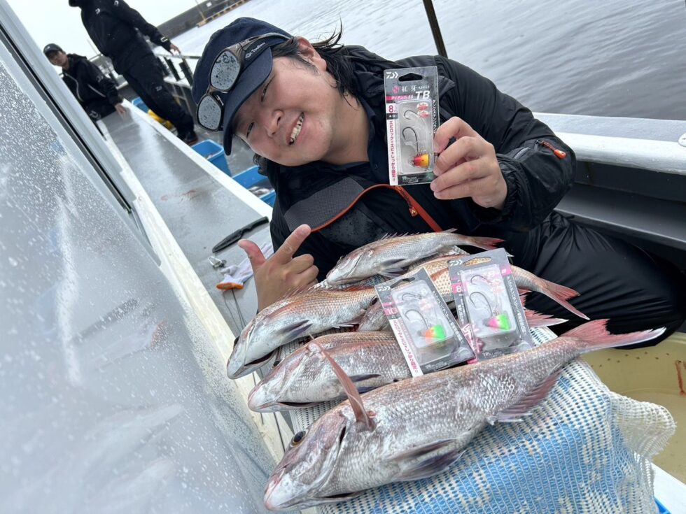 フィッシングマイスターもマダイ釣りまくり！