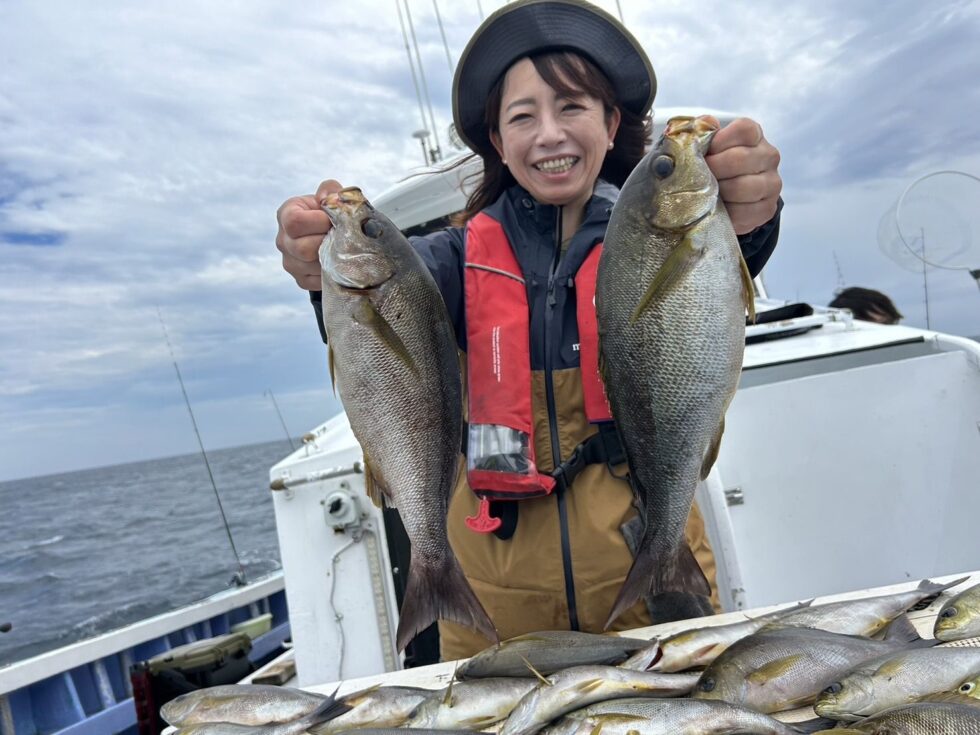 萩原香さん今日も釣りまくり!