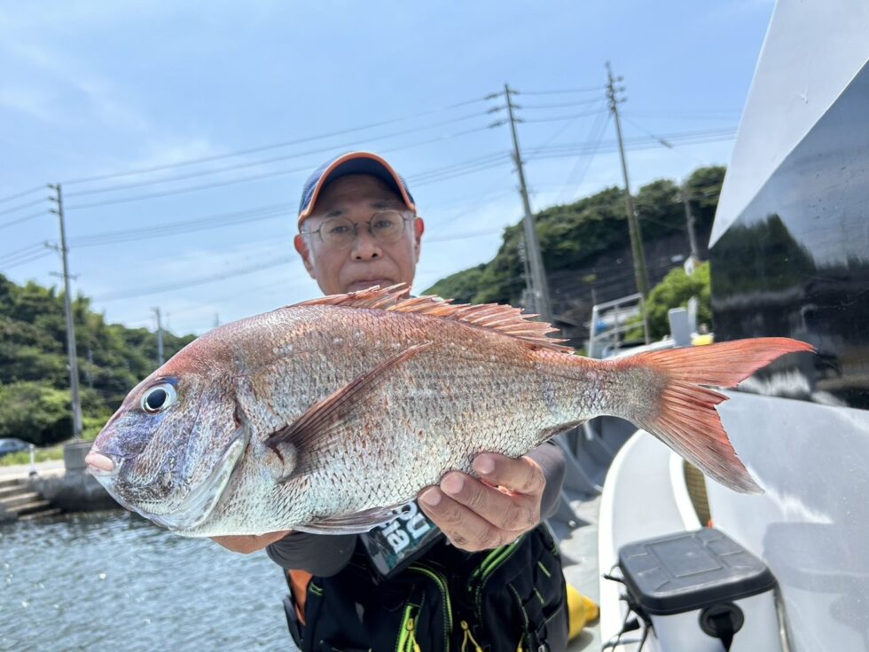 明日(土)も出船確定してます！朝の飛び入りOKですよ