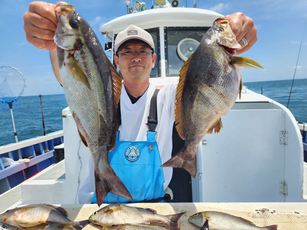 明日も特大イサキに期待して下さいね