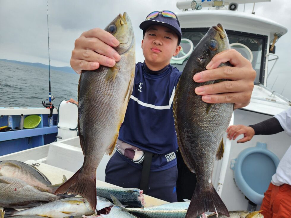 40㎝級イサキ乱舞!