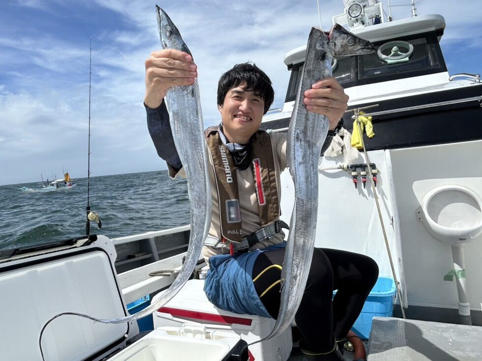 明日(土)テンヤタチウオ２隻に分乗、朝の飛び入りOK