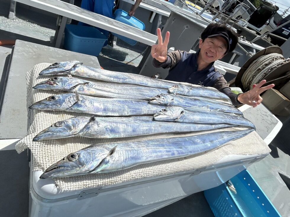 イシグロ坂元さん大型タチウオ攻略!