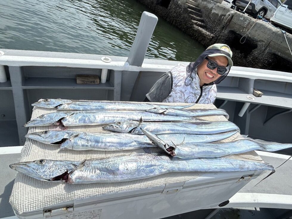 皆さん伊良湖水道タチウオ攻略！お見事です！