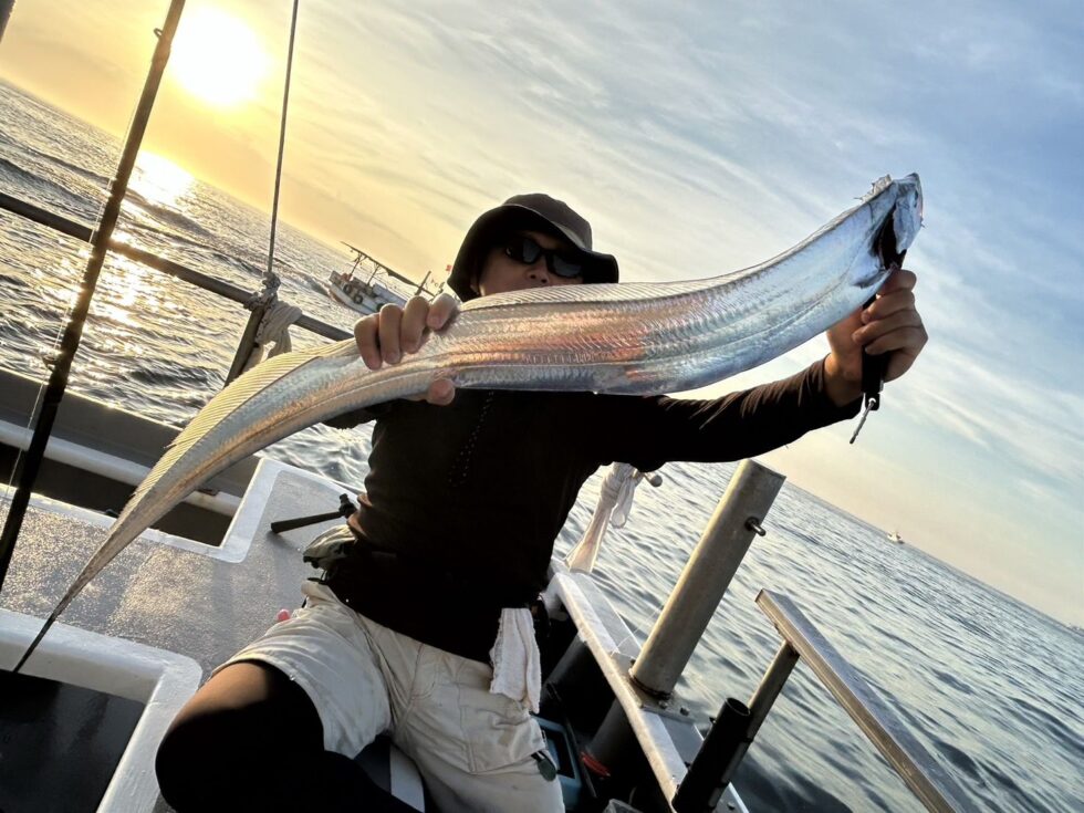 テンヤタチウオ専門出船！名人さん119㎝ゲットー！