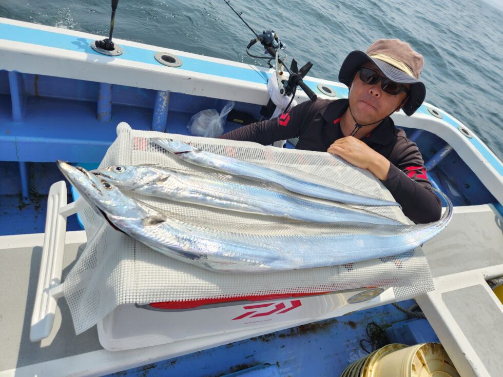 明日(土)も2隻分乗出船です!