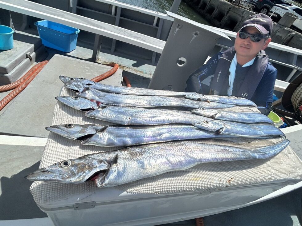 大型タチウオ釣りまくりー!流石です!