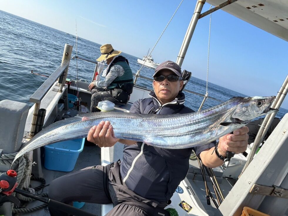 伊良湖水道極太タチウオ爆発!明日もかなり期待!