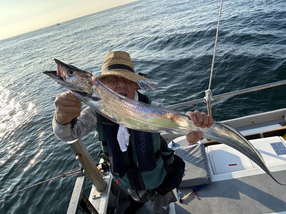 朝便伊良湖水道大型狙い!テンヤ専門です!