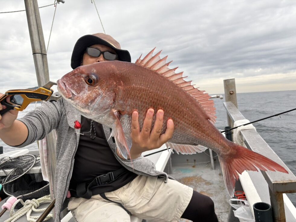 伊勢湾一つテンヤ出船！マダイ爆発っ！