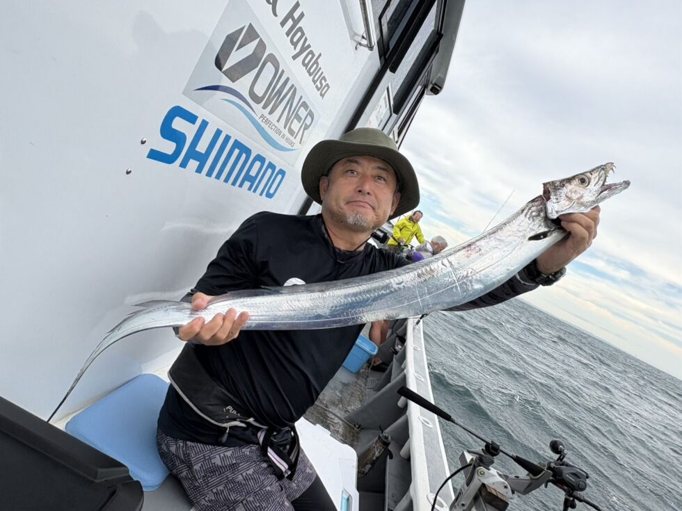 伊良湖水道テンヤタチウオ出船!