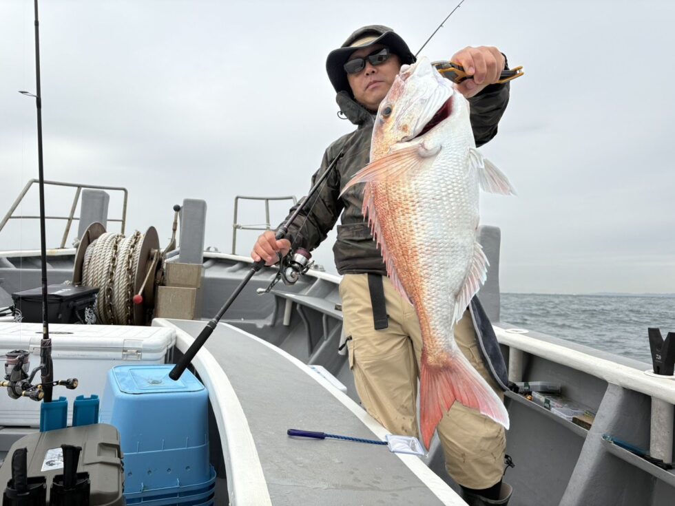 マダイ50㎝超え続出に大興奮!