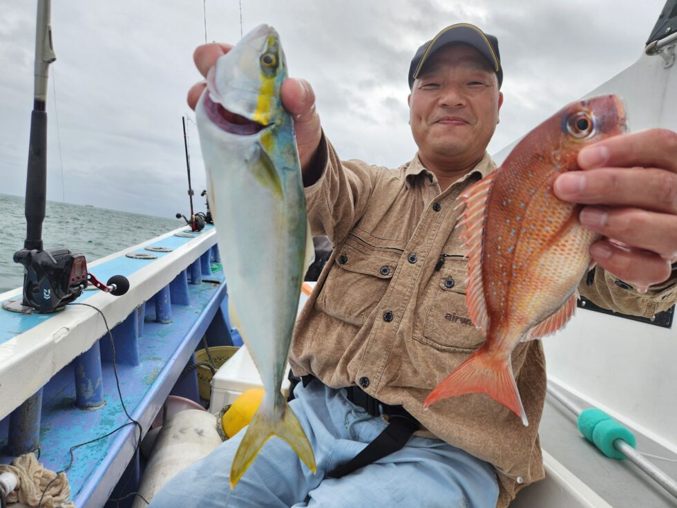 明日(日)テンヤタチウオ船、一つテンヤ船、出船確定です。