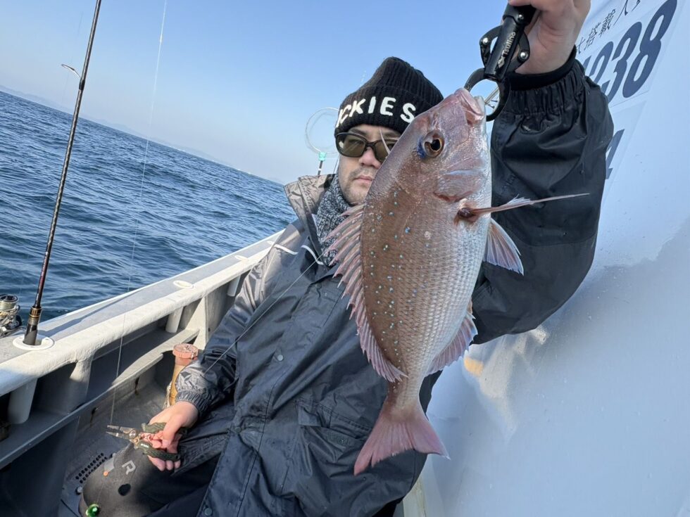 伊勢湾一つテンヤ真鯛船！今日も絶好調ー！