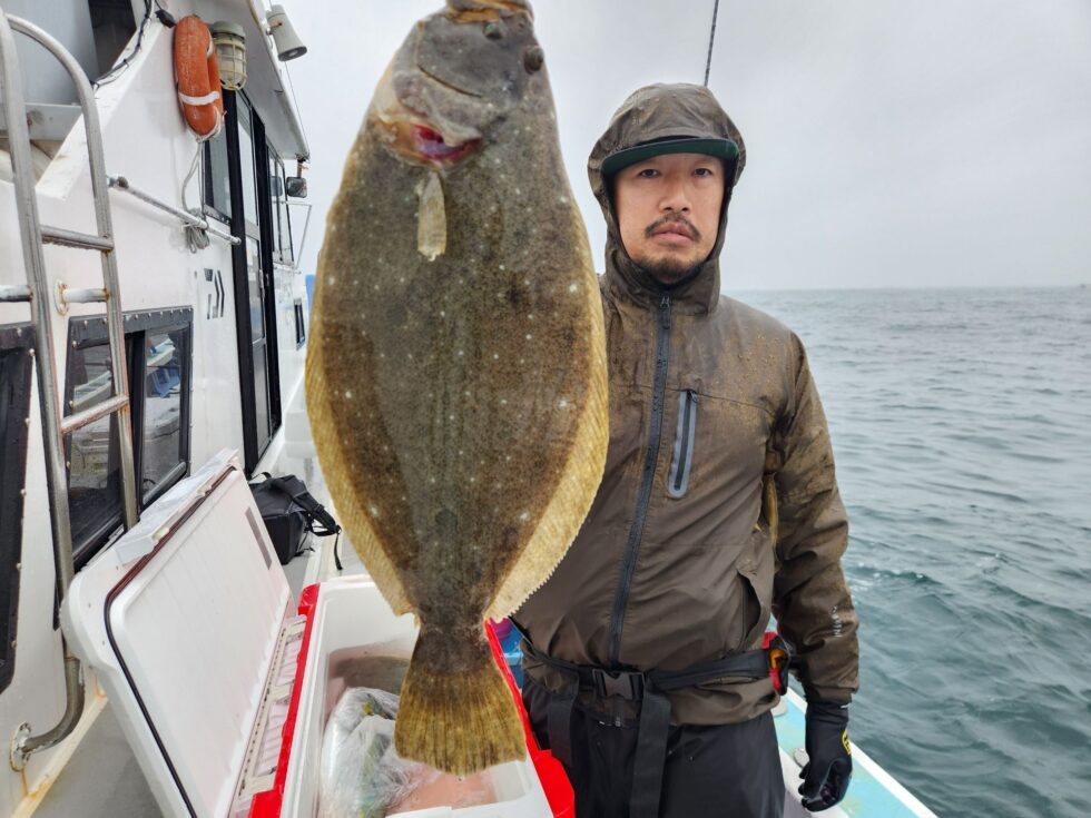 イワシ泳がせ船！ベイト反応からヒラメ！