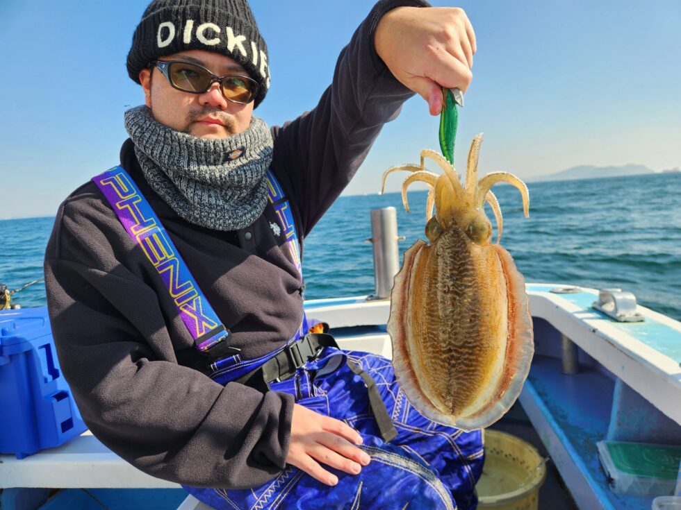 明日(日)泳がせ釣り、コウイカ釣り、出船確定です！