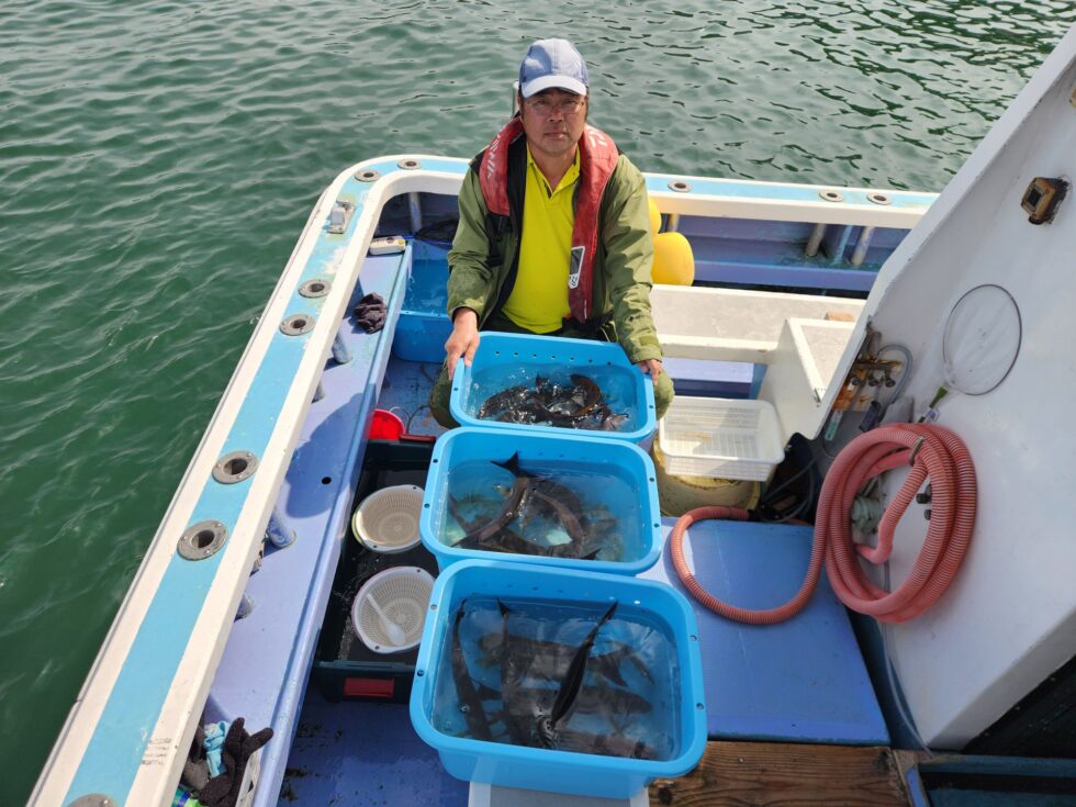 大型イサキ爆発!入れ食い!