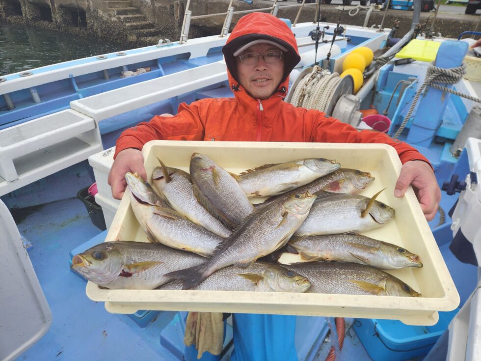 大山沖イサキ予約受付中です！