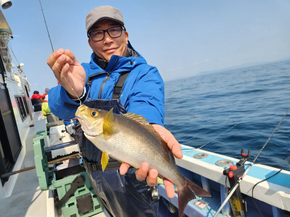 シマノモニター黒木さんも良型イサキ！