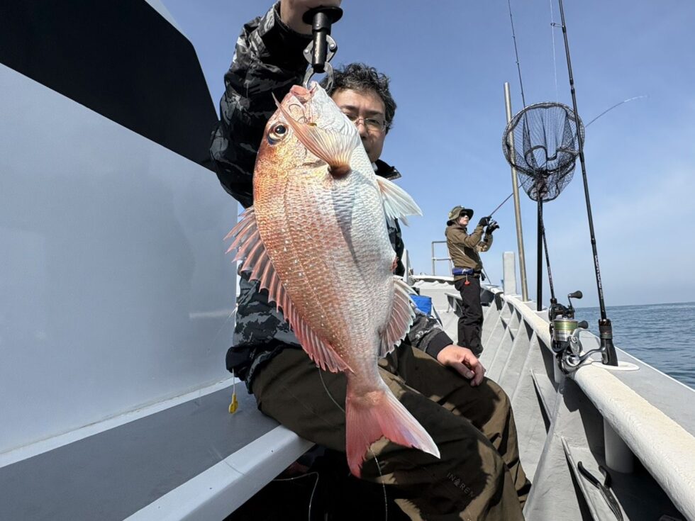 大人気の一つテンヤ真鯛釣り！